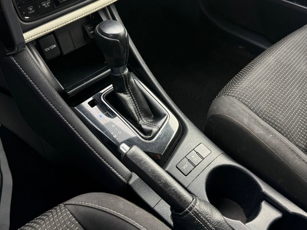 Used 2017 Toyota Corolla iM image 25