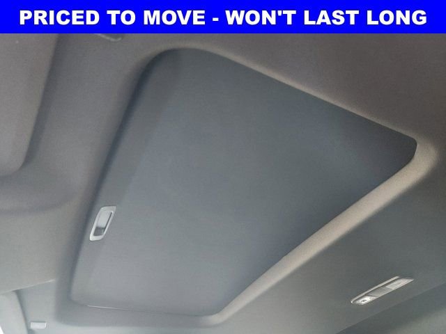 Used 2025 Chevrolet Silverado 1500 ZR2 w/ Technology Package image 27