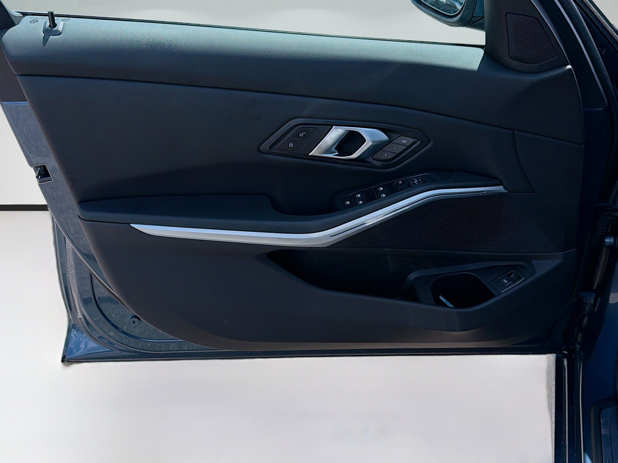 Used 2025 BMW 330i Sedan RWD image 22