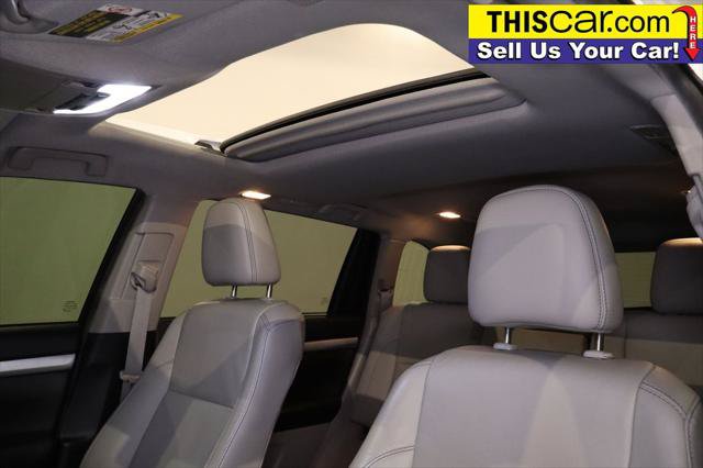 Used 2019 Toyota Highlander XLE FWD image 29