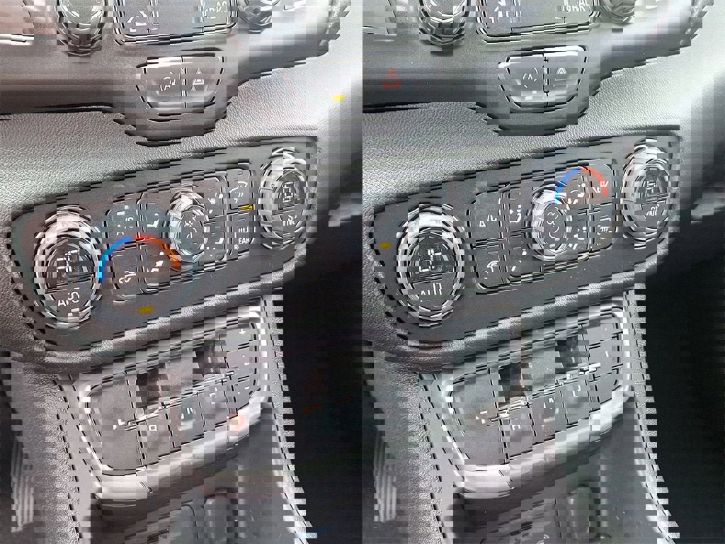 Certified 2023 GMC Terrain AT4 image 13