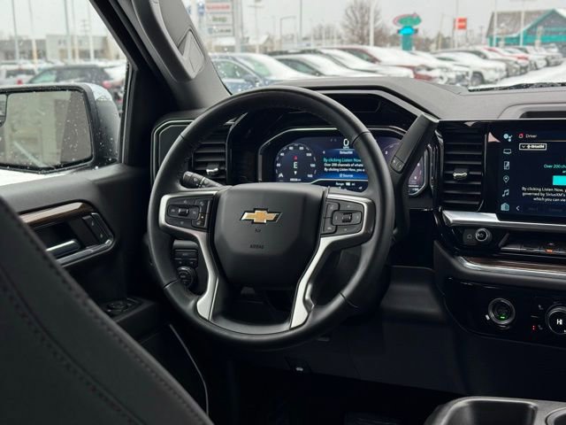 Used 2023 Chevrolet Silverado 1500 LT image 21