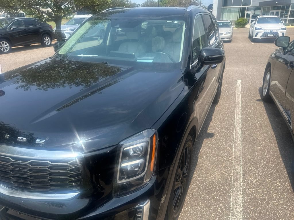 Used 2020 Kia Telluride SX w/ SX Prestige Package AWD/4WD image 2