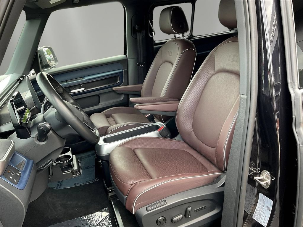 Used 2025 Volkswagen ID. Buzz Pro S RWD image 21