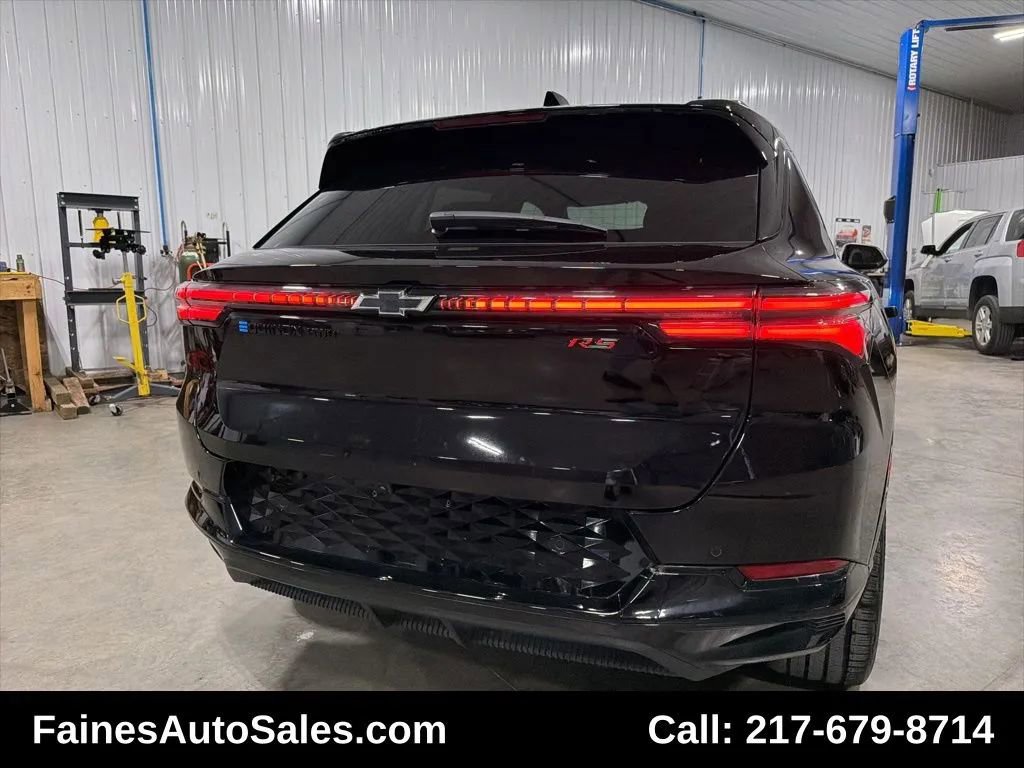 Used 2024 Chevrolet Equinox EV RS AWD/4WD image 14