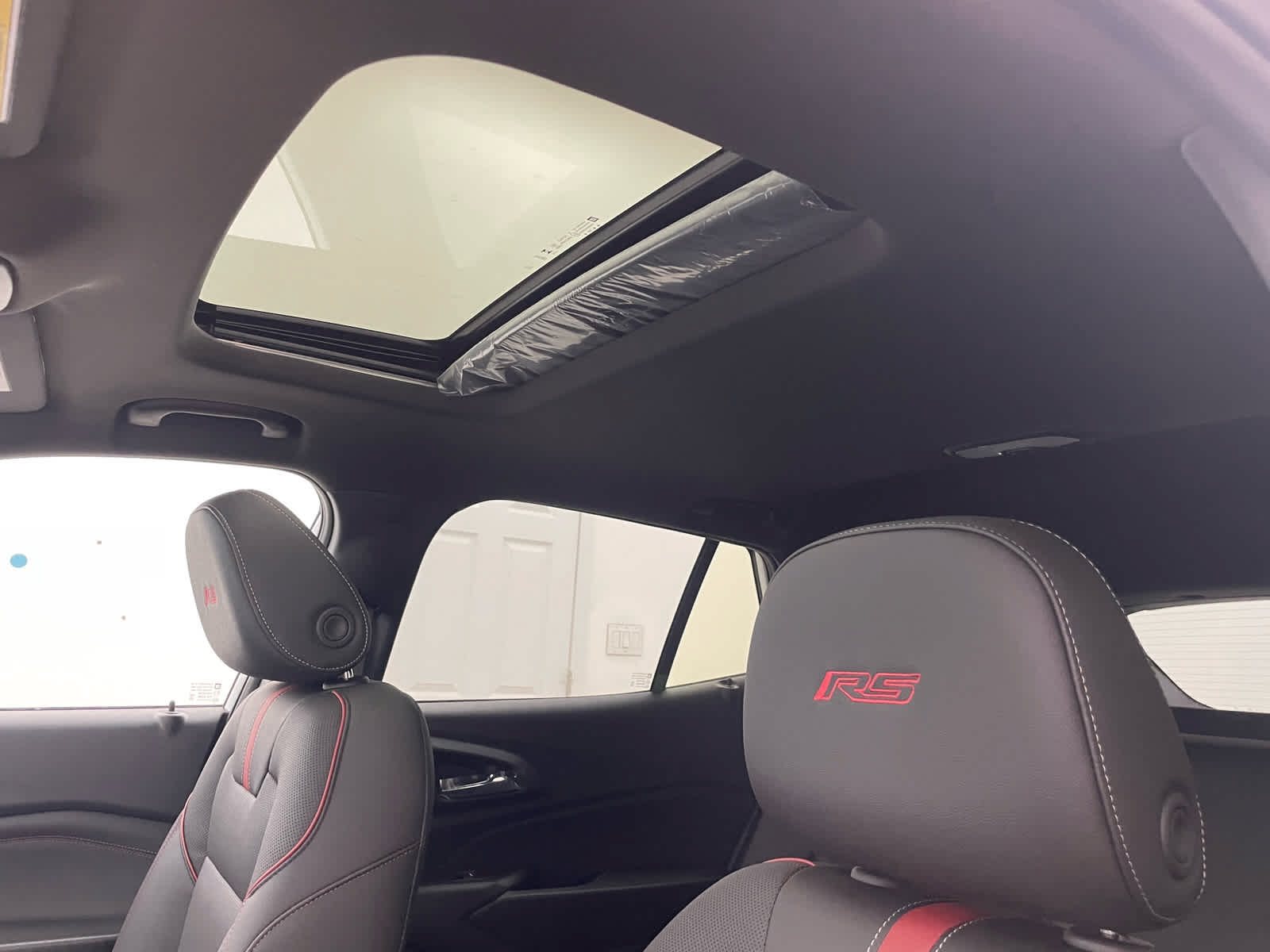 New 2026 Chevrolet Trax RS w/ Sunroof Package FWD image 7