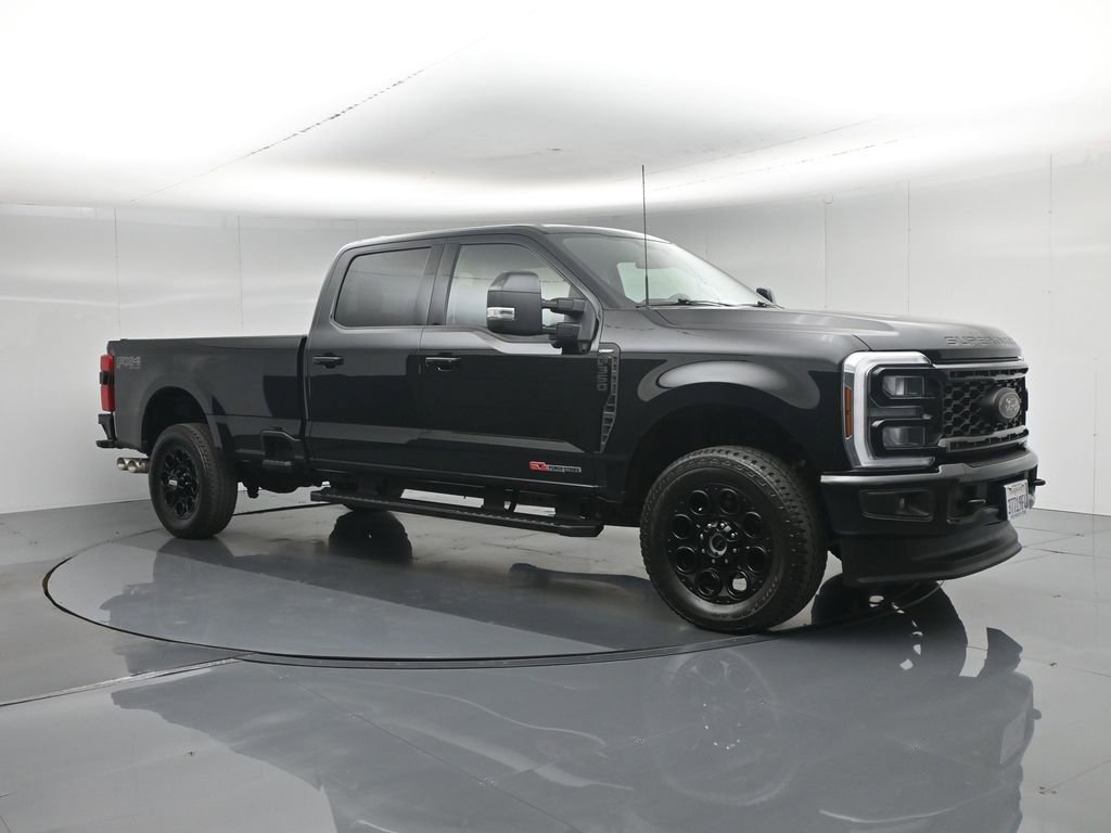 Used 2025 Ford F350 Lariat w/ Black Appearance Package AWD/4WD image 30