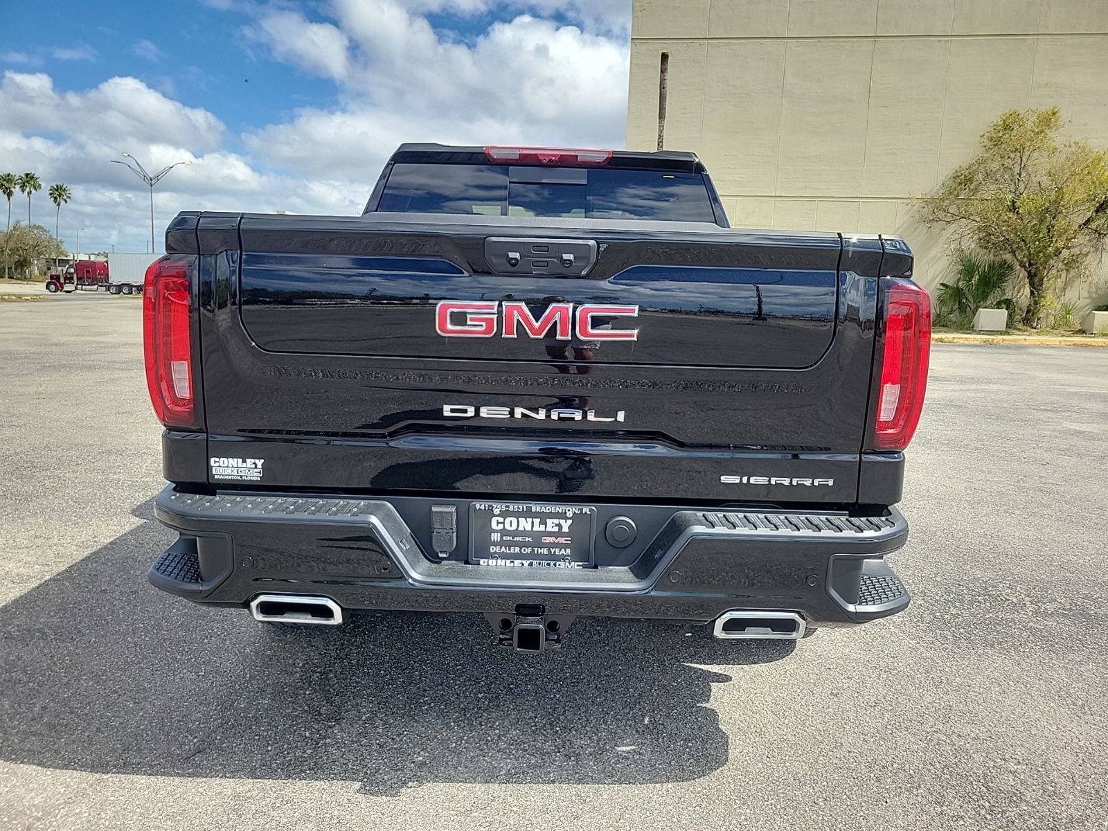 New 2026 GMC Sierra 1500 Denali w/ Denali Reserve Package image 12