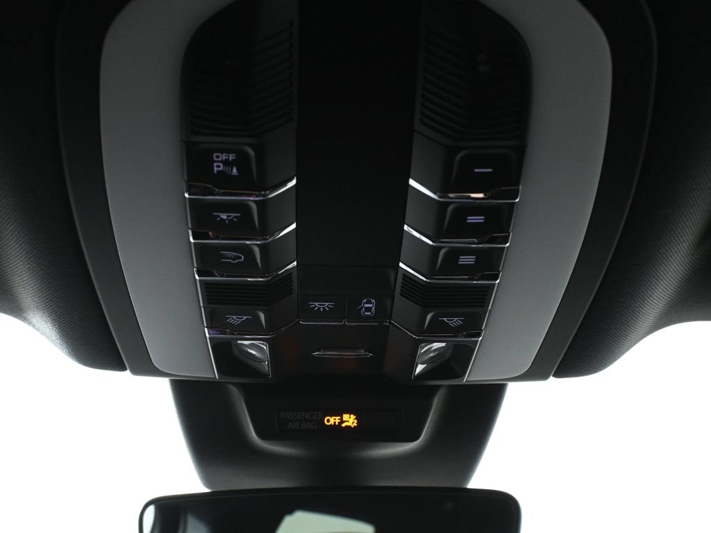 Used 2023 Porsche Macan S AWD/4WD image 20