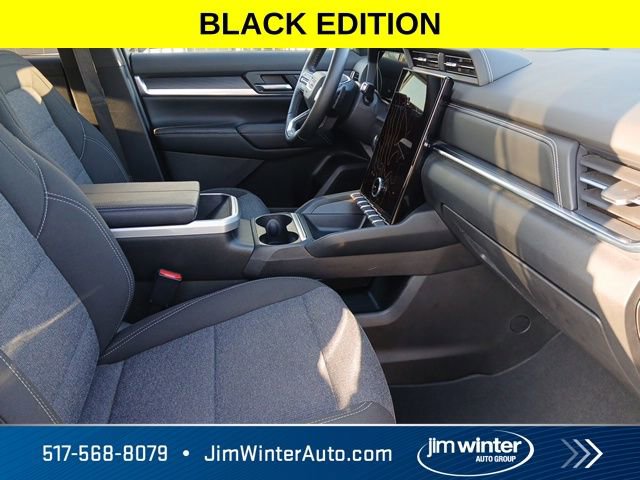 Used 2025 GMC Terrain Elevation w/ Black Edition AWD/4WD image 11
