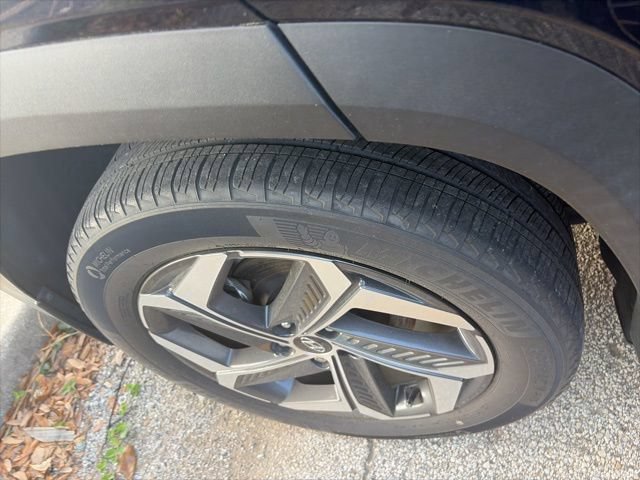 Used 2022 Hyundai Tucson Limited AWD/4WD image 6
