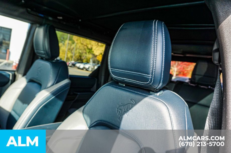 Used 2024 Ford Bronco Outer Banks image 17