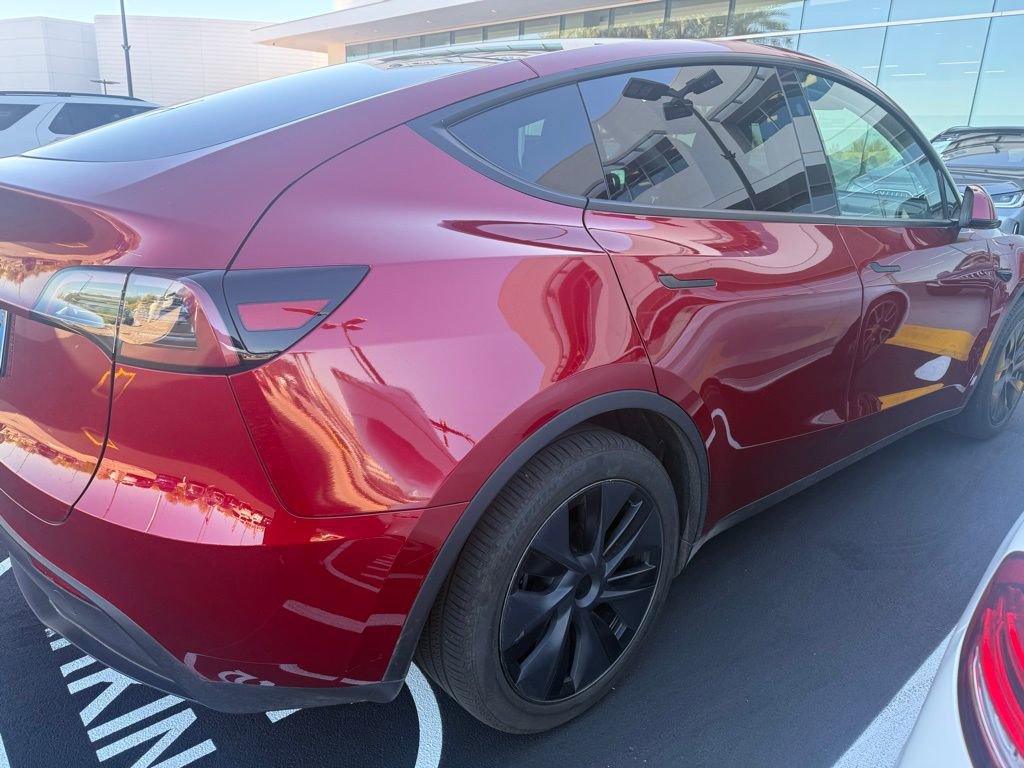Used 2025 Tesla Model Y Long Range image 4