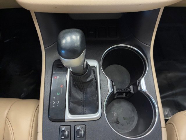 Used 2016 Toyota Highlander XLE image 27