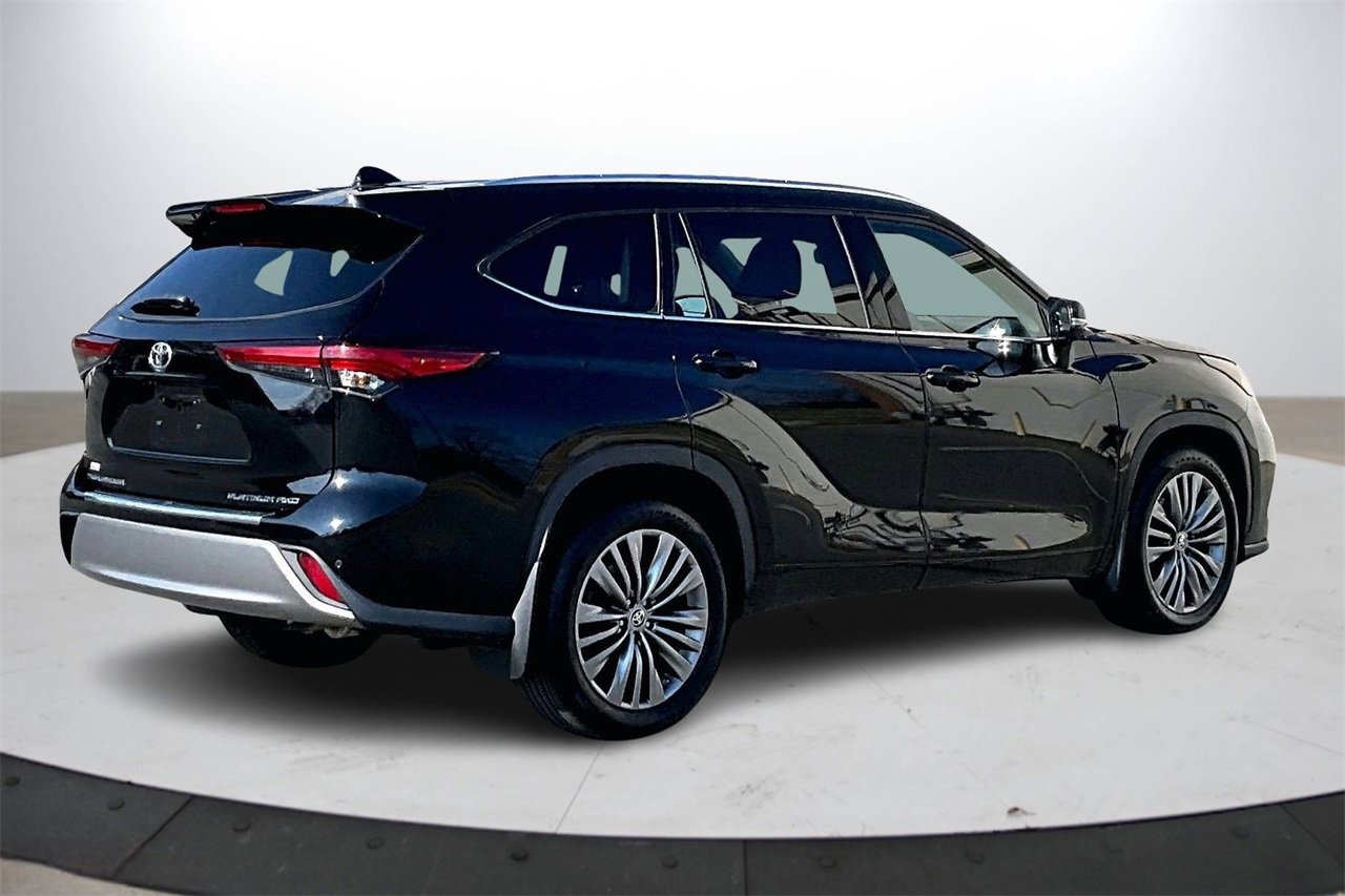 Used 2021 Toyota Highlander Platinum image 8