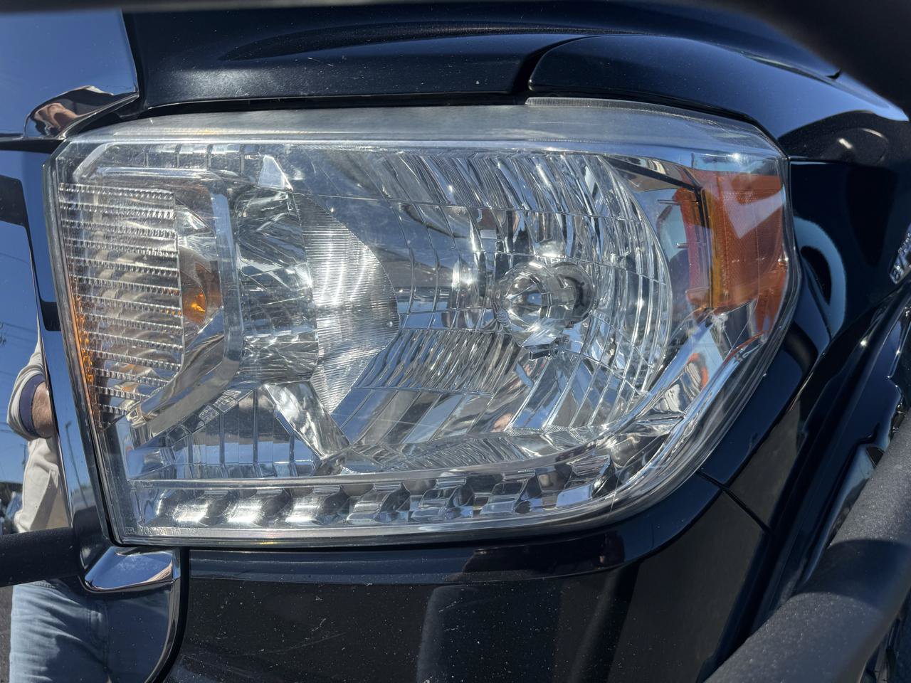 Used 2014 Toyota Tundra Limited w/ Limited Premium Package AWD/4WD image 22