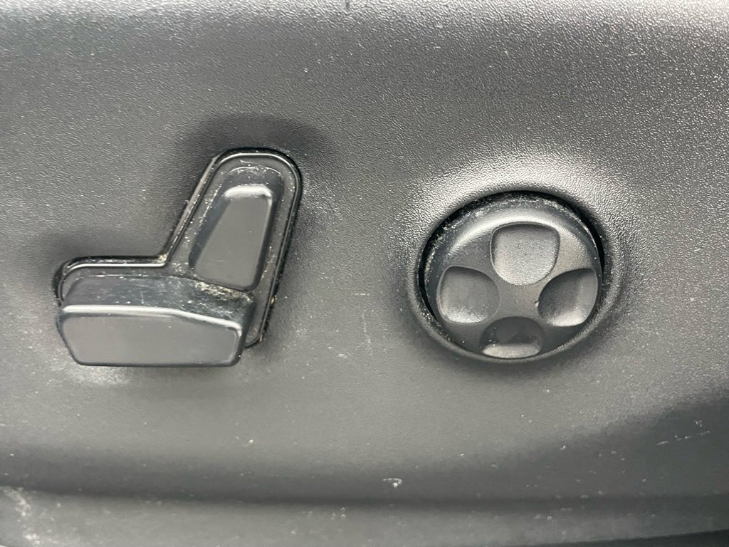 Used 2019 Chrysler Pacifica Touring-L Plus w/ Advanced Safetytec Group image 36