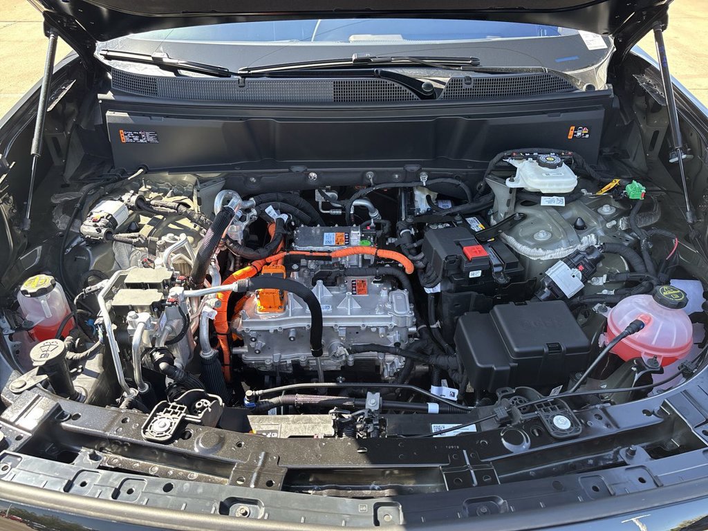 New 2027 Cadillac Vistiq Sport w/ LPO, Floor Liner Package AWD/4WD image 33