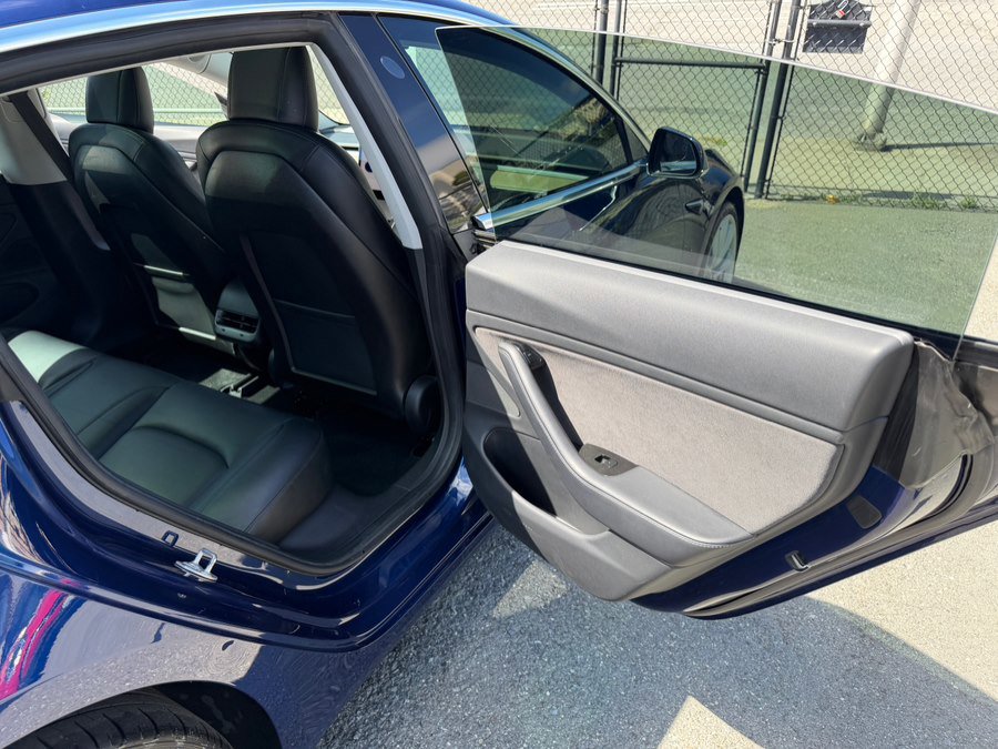 Used 2018 Tesla Model 3 Performance image 37