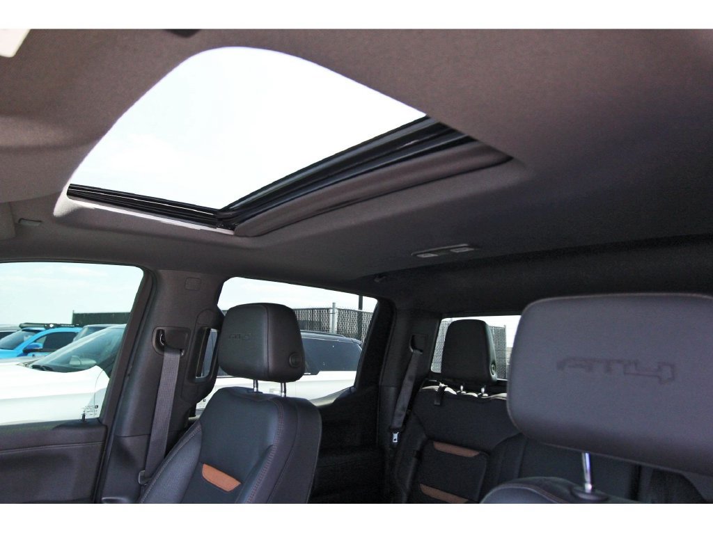 Used 2019 GMC Sierra 1500 AT4 w/ Off Road Performance Package AWD/4WD image 27