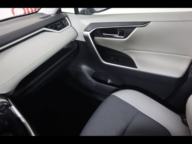 Used 2019 Toyota RAV4 XLE w/ Convenience Package AWD/4WD image 18