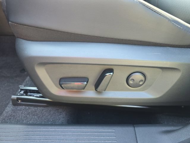 New 2026 Nissan Rogue Dark Armor AWD/4WD image 19