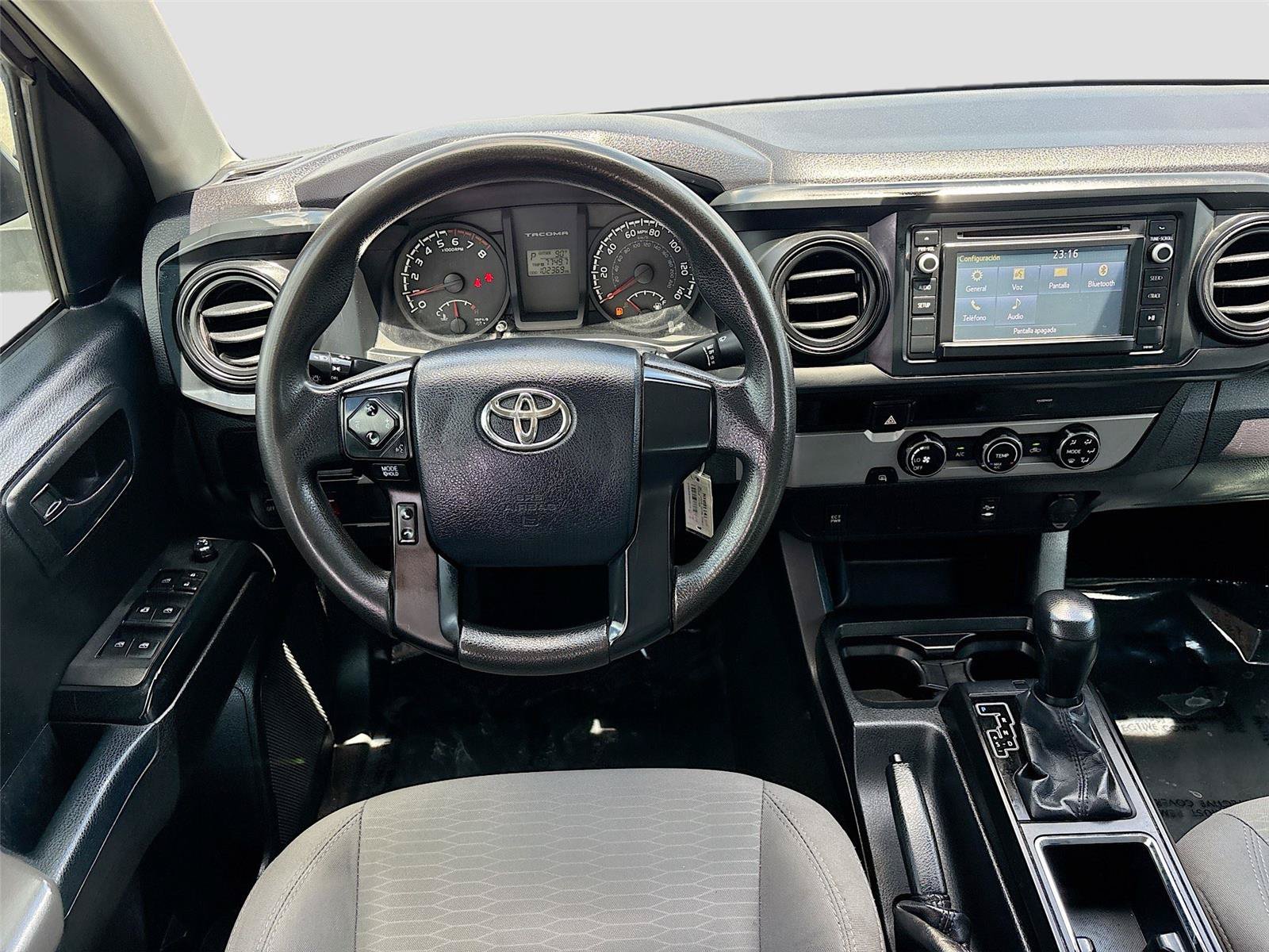Used 2017 Toyota Tacoma SR RWD image 20