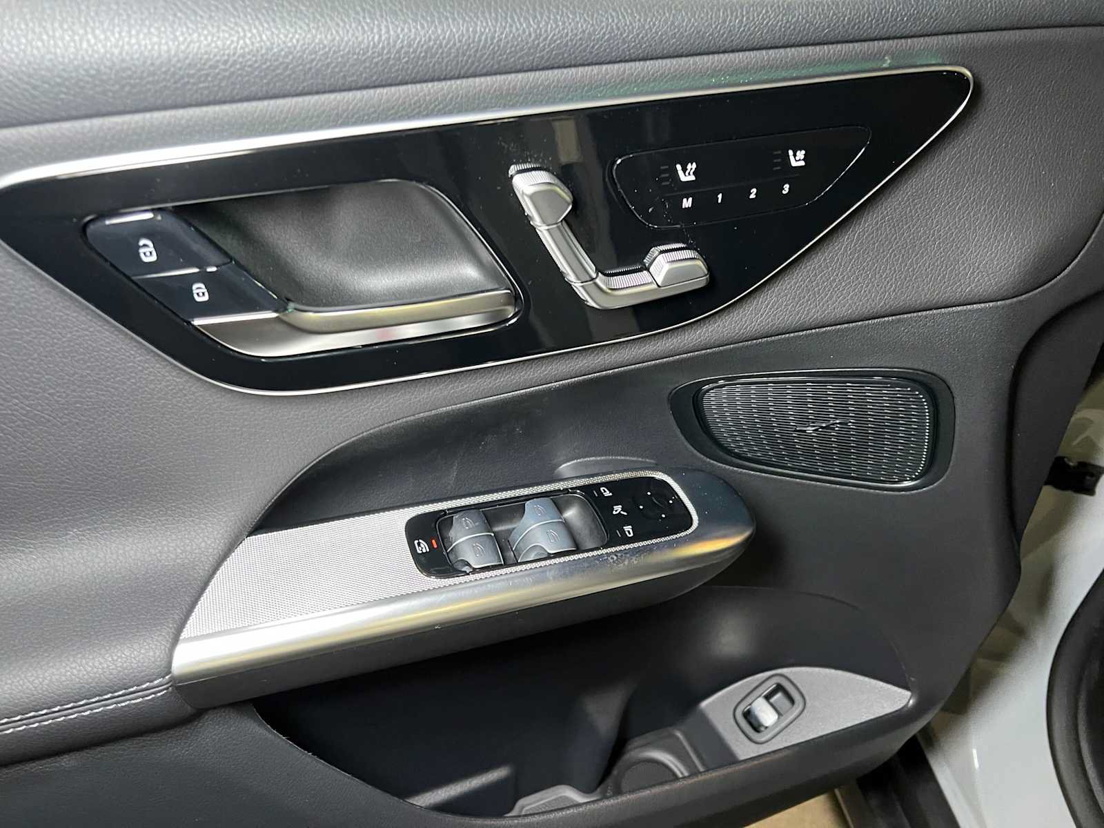 Certified 2026 Mercedes-Benz GLC 300 4MATIC image 23