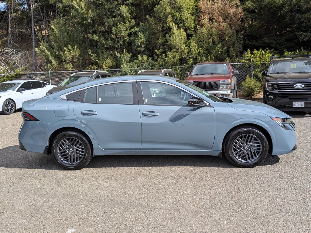 New 2027 Nissan Sentra SV FWD image 4