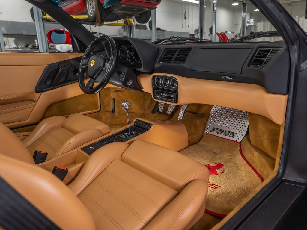 Used 1995 Ferrari F355 GTS RWD image 17