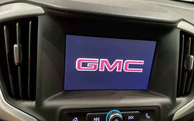 Used 2024 GMC Terrain SLE image 23