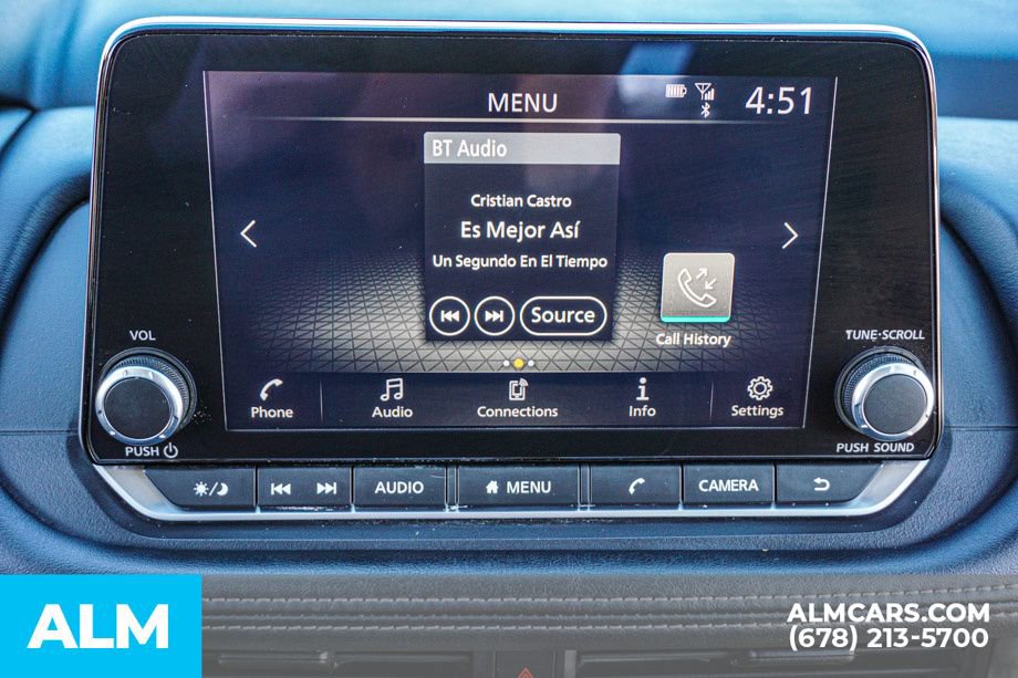 Used 2024 Nissan Rogue S image 37