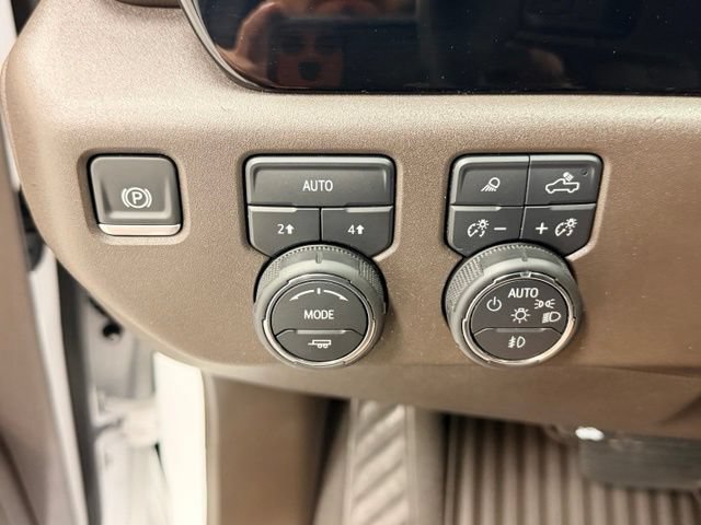 Certified 2024 Chevrolet Silverado 1500 LTZ w/ LTZ Premium Package AWD/4WD image 15