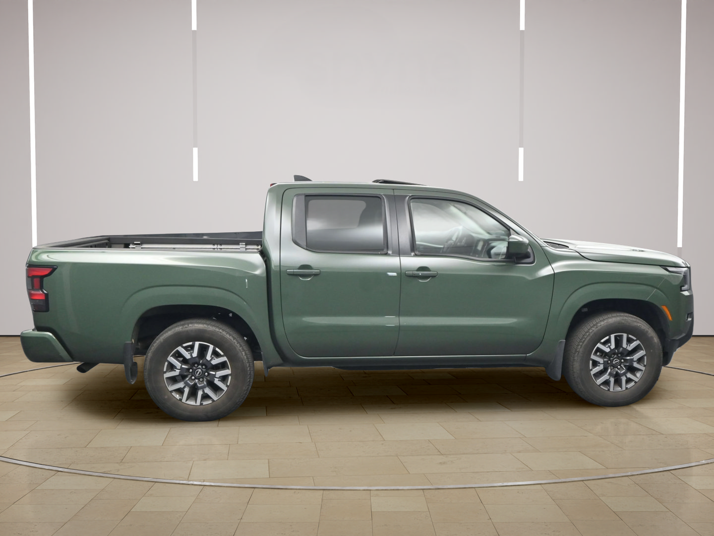Certified 2024 Nissan Frontier SL w/ Technology Package AWD/4WD image 8