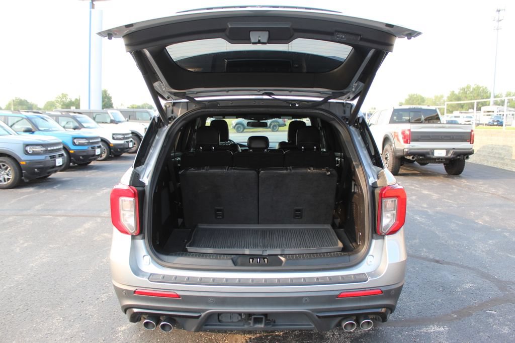 Used 2020 Ford Explorer ST w/ ST Street Pack AWD/4WD image 17