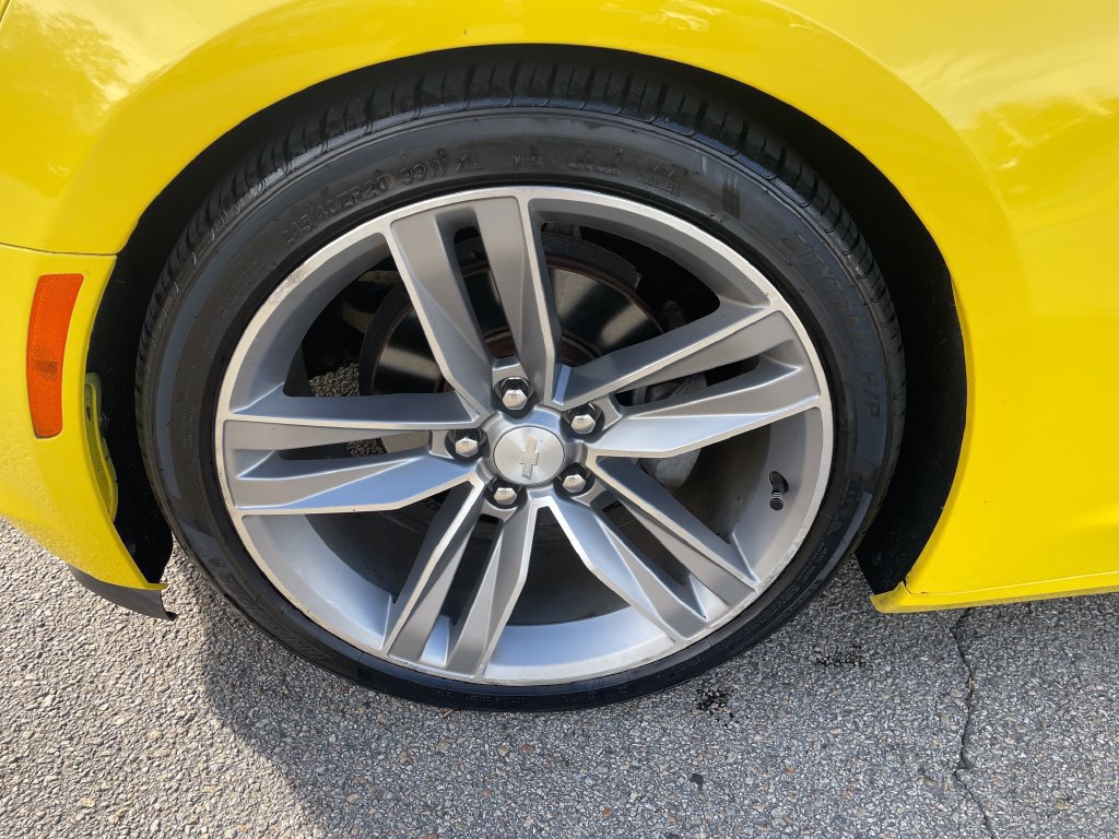 Used 2017 Chevrolet Camaro LT w/ RS Package RWD image 9