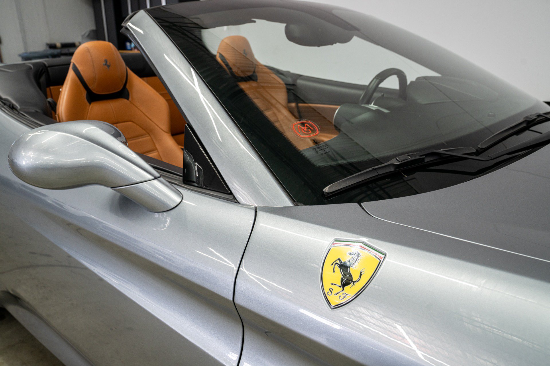 Used 2017 Ferrari California T RWD image 38