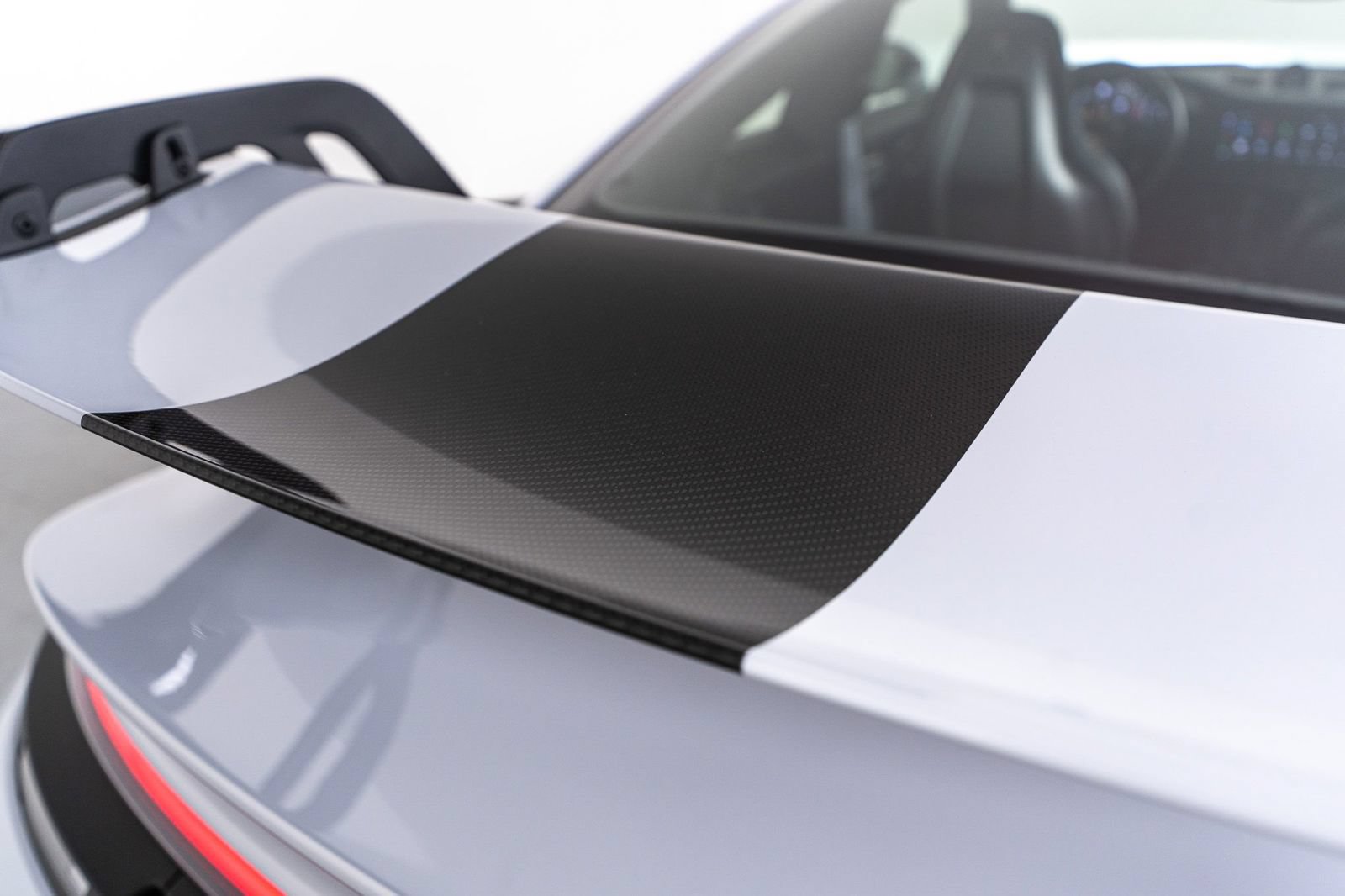 Used 2025 Porsche 911 GT3 RWD image 50