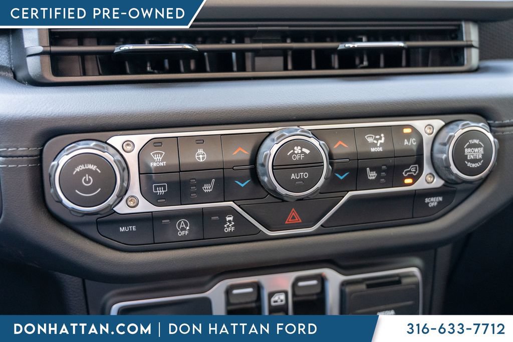Used 2025 Jeep Wrangler Unlimited Rubicon w/ Convenience Group AWD/4WD image 10