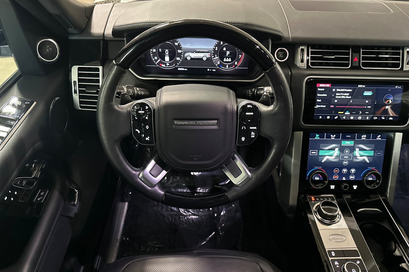 Used 2019 Land Rover Range Rover HSE AWD/4WD image 13