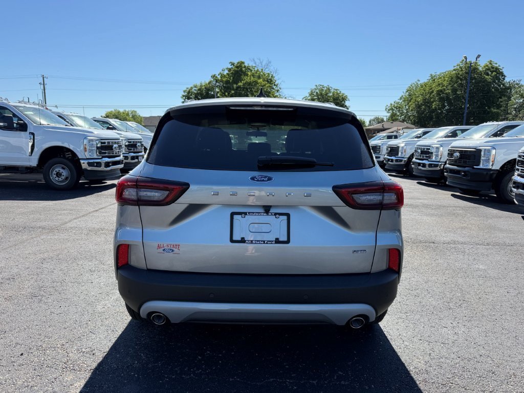 New 2024 Ford Escape SE FWD image 6