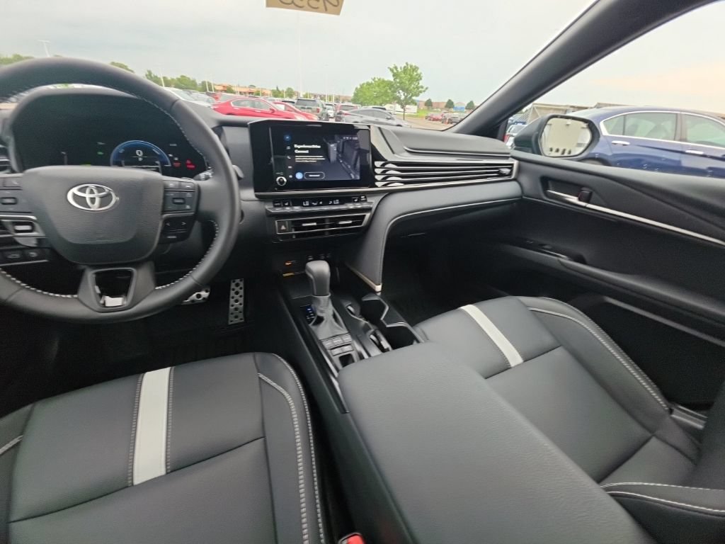 Used 2026 Toyota Camry SE w/ Convenience Package FWD image 27