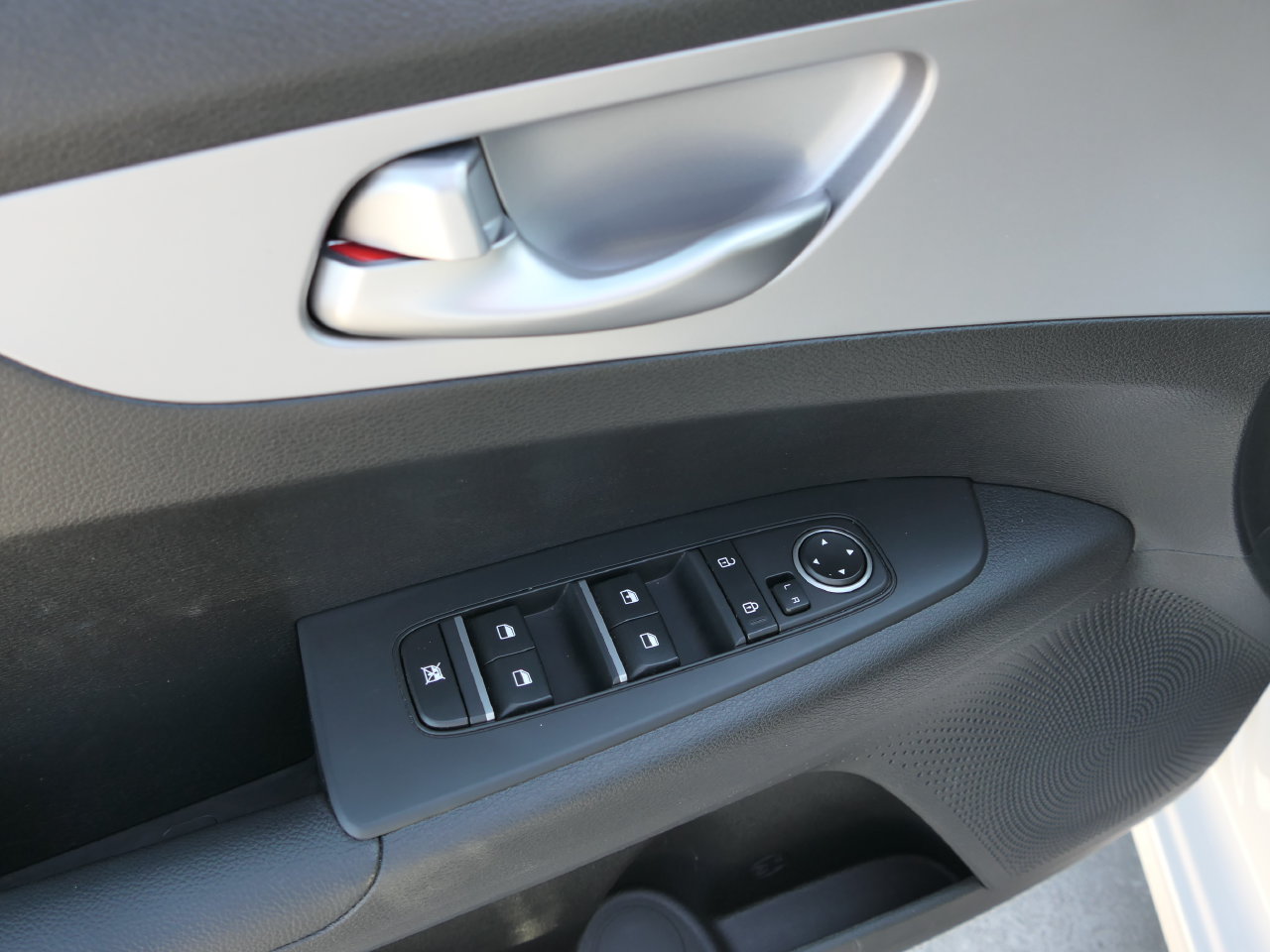 Certified 2023 Kia Forte LXS FWD image 14