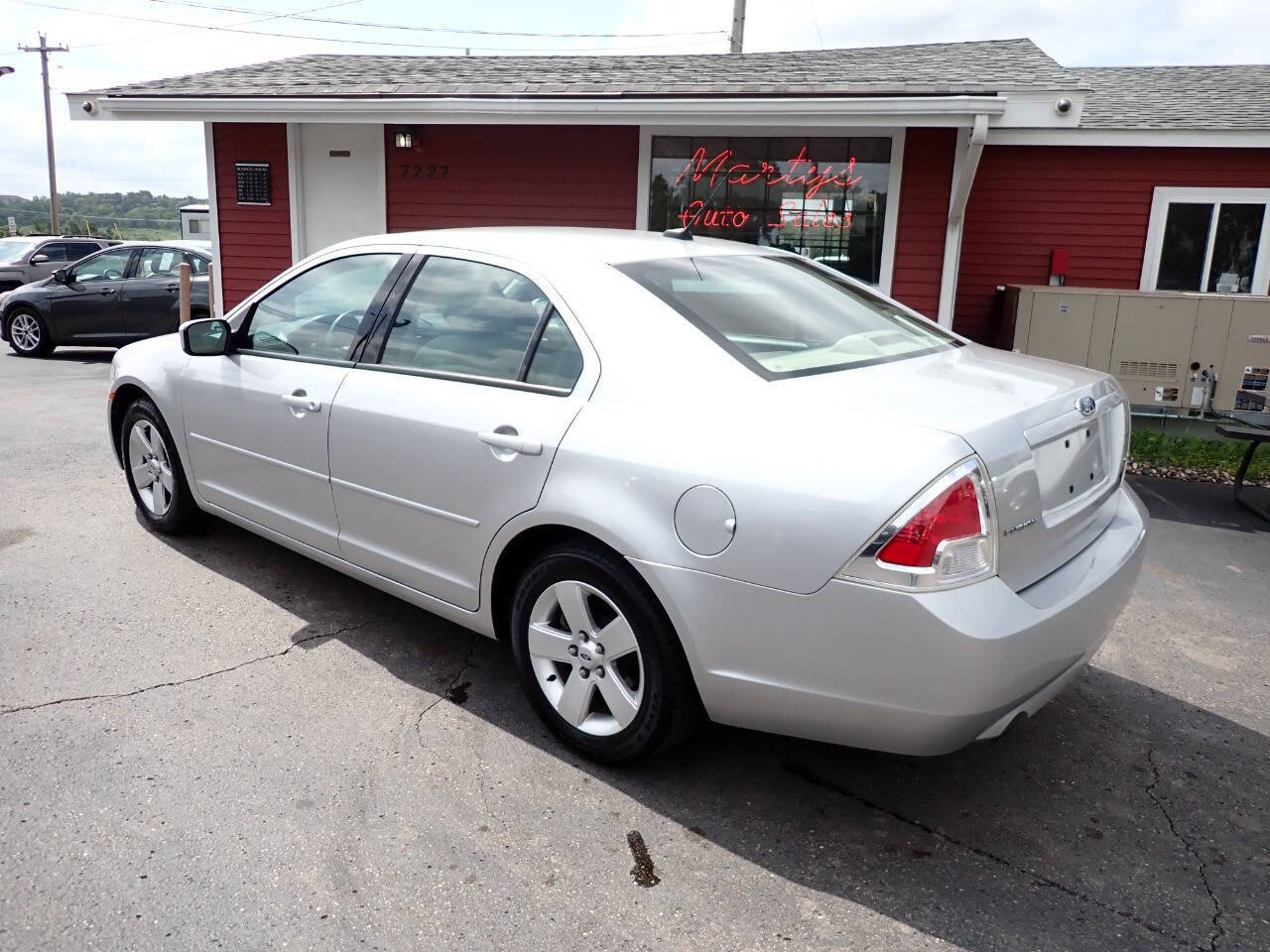 Used 2009 Ford Fusion SE FWD image 4