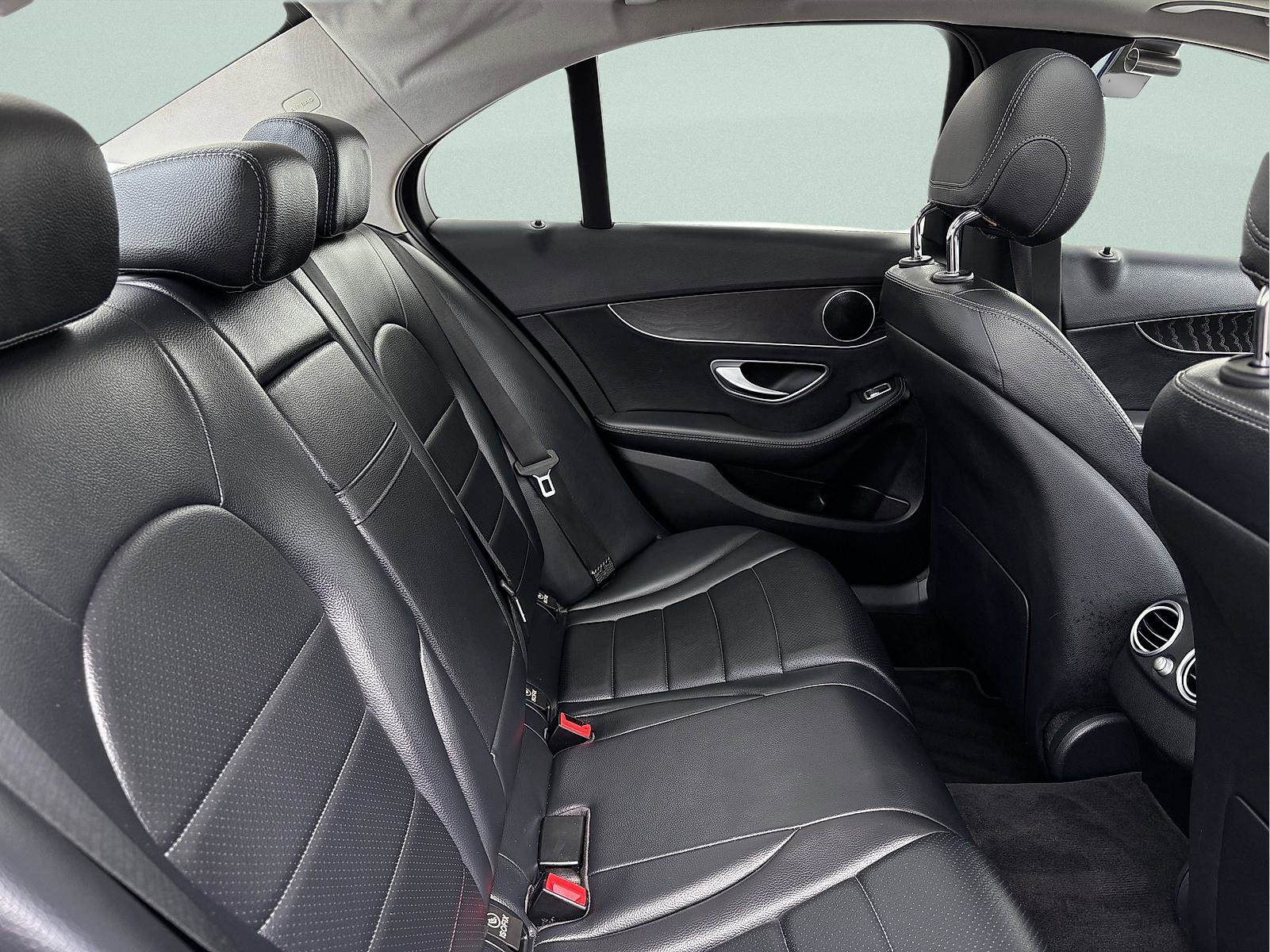 Used 2017 Mercedes-Benz C 300 4MATIC image 23