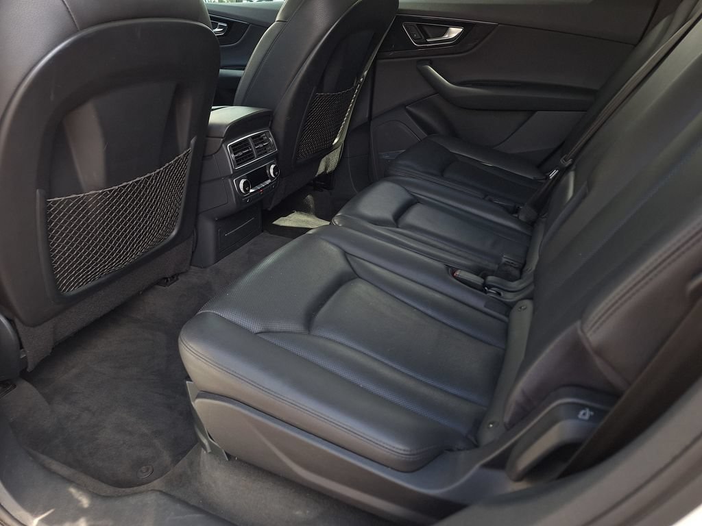 Used 2017 Audi Q7 3.0T Prestige AWD/4WD image 12