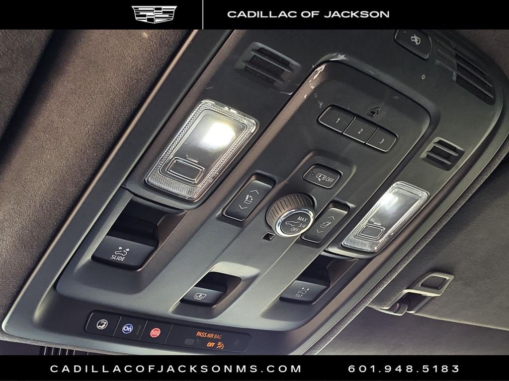 Used 2024 Cadillac Escalade ESV Sport Platinum w/ LPO, ONYX Package AWD/4WD image 28