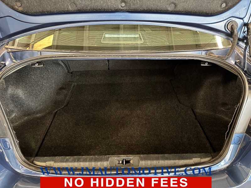 Used 2019 Subaru Legacy 2.5i Premium AWD/4WD image 16