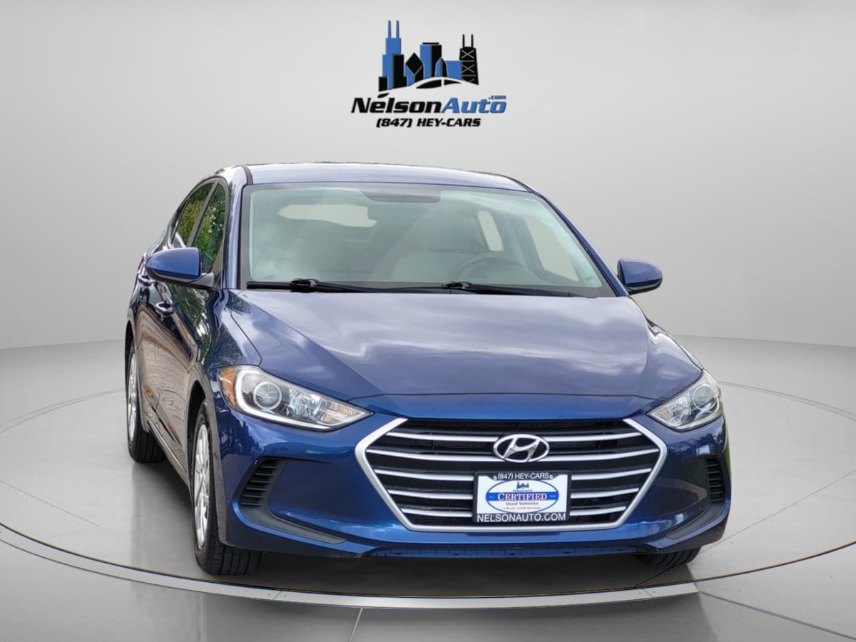 Used 2017 Hyundai Elantra SE FWD image 2