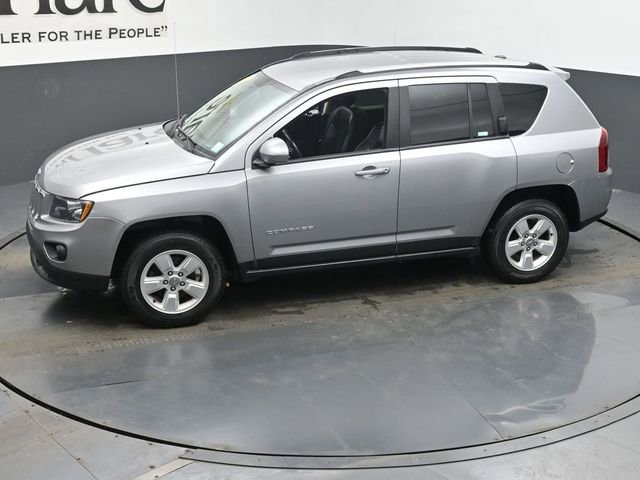 Used 2016 Jeep Compass Latitude image 57